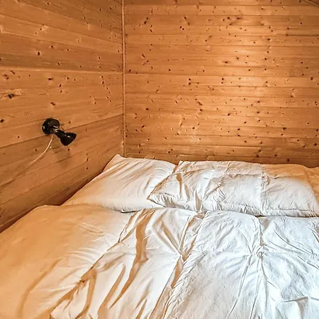 2 Bedroom Gorgeous In 펜션 바일레