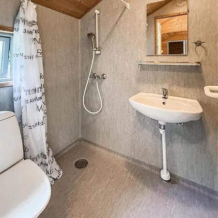 2 Bedroom Gorgeous In 펜션 *